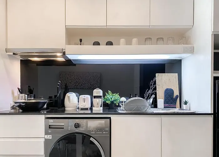 Deluxe 1br Ultra Fast Wifi Bts Thong Lor Бангкок